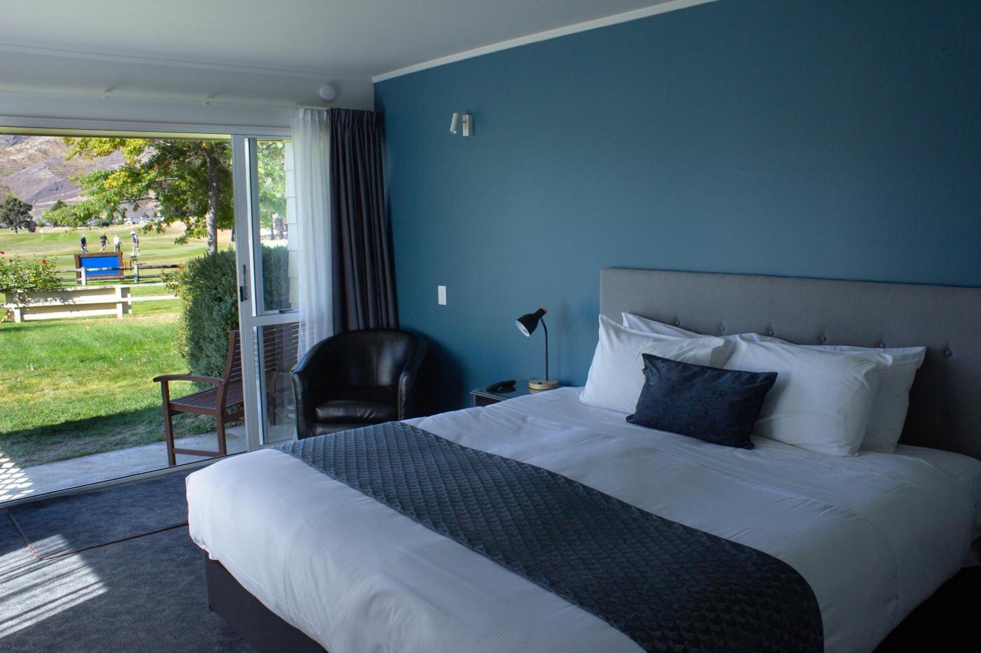 Lake Dunstan Motel Кромвель Экстерьер фото